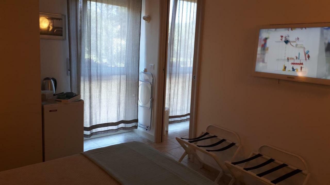 Holidayfever Алгеро Екстериор снимка